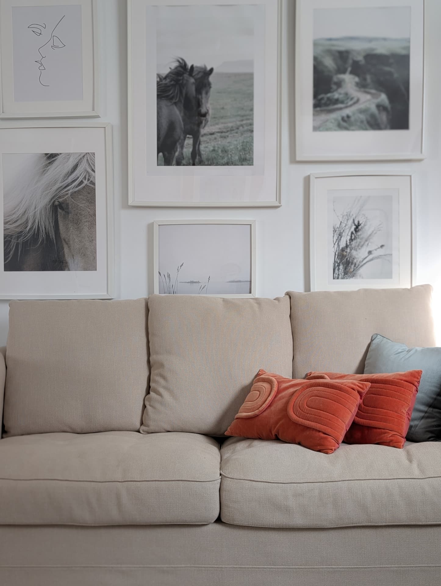 Gallery Sofa — Cascais